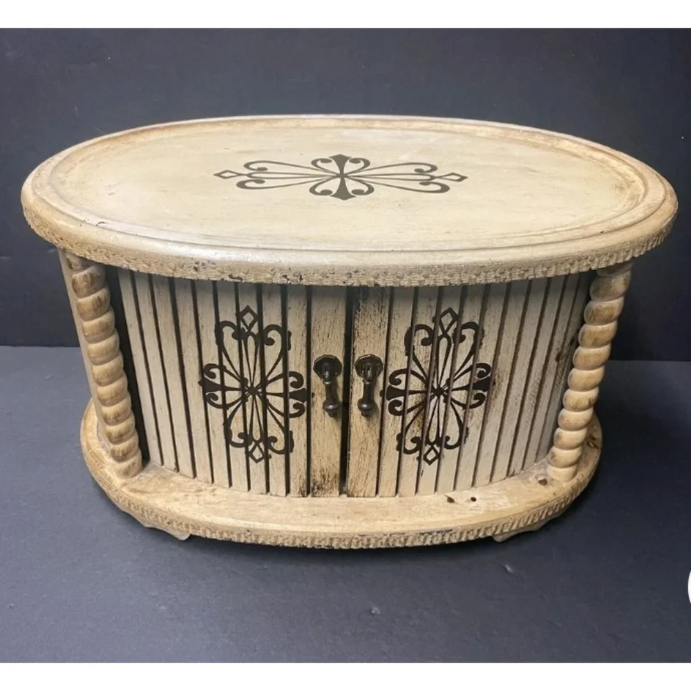 Mid Century Circa 1960'S Painted Wood OVAL JEWELRY BOX